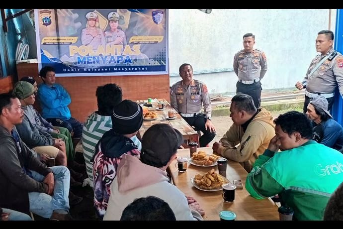 Ketika Polisi Menepi dari Razia, Ojek Nabire Jadi Cermin Keselamatan Jalan