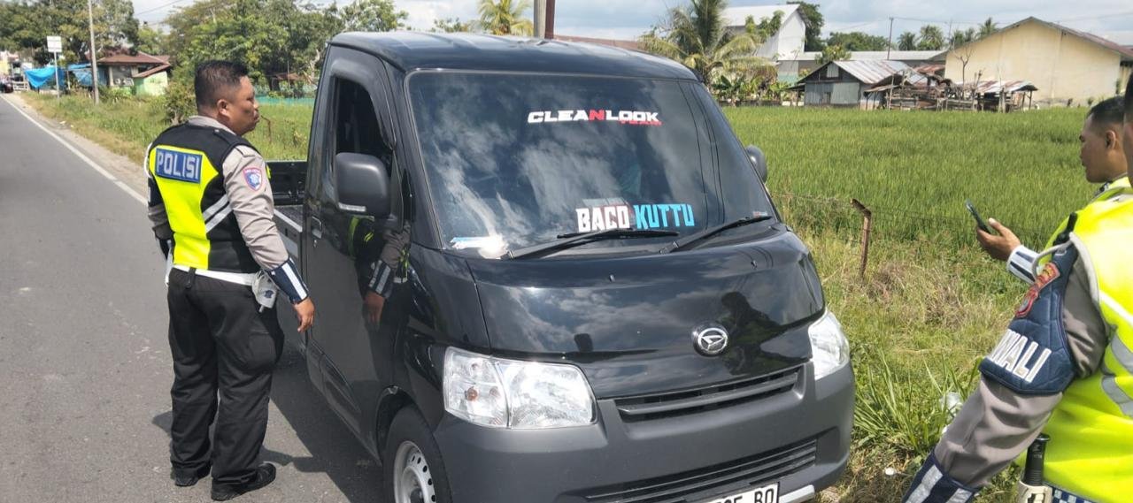 Subuh Berdarah di Jalan Poros Mamuju–Kalukku, Pensiunan Polri Tewas Ditabrak Mobil Kabur