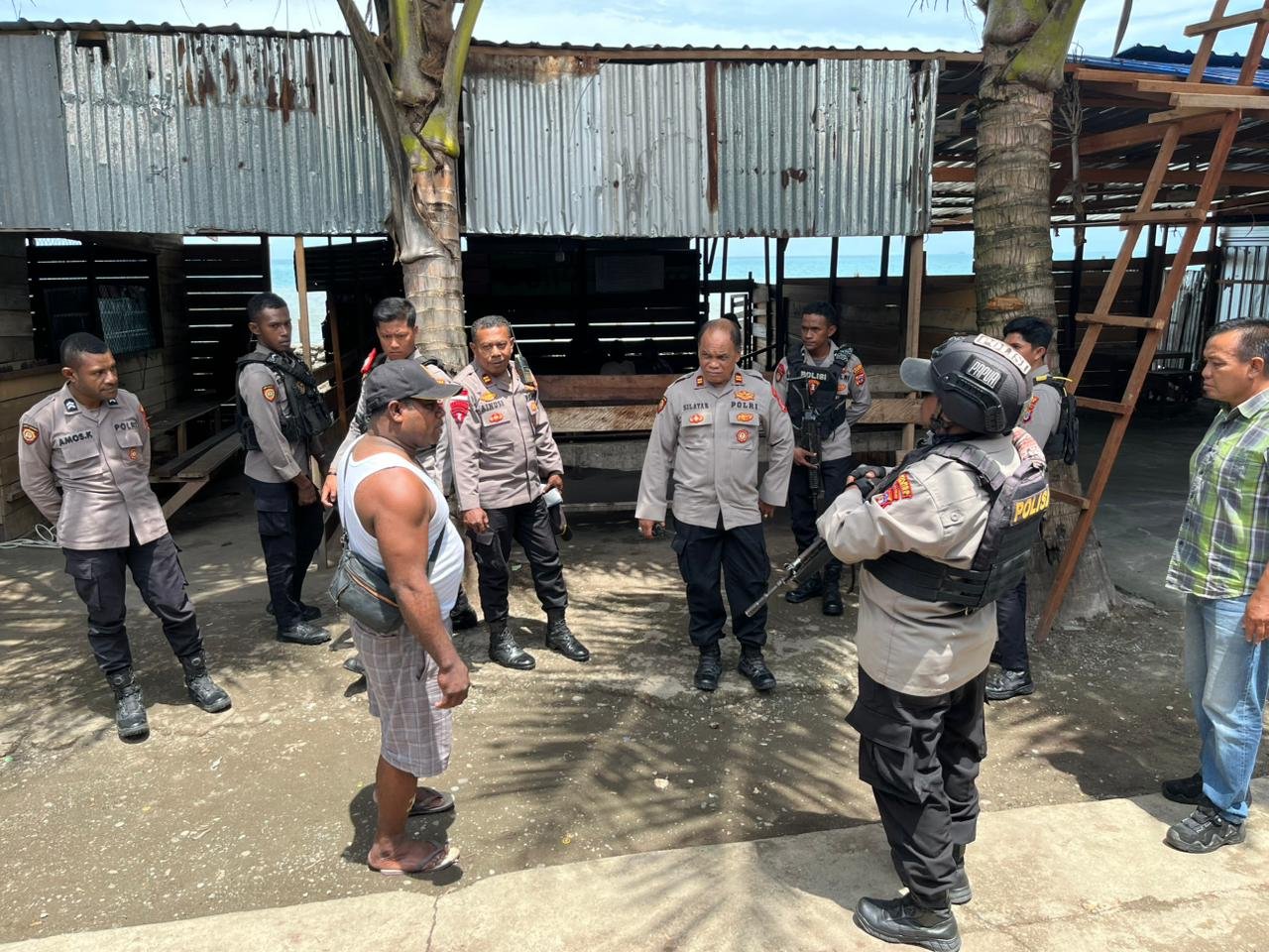 “Siang Bolong Di Jantung Kota”: Polsek Nabire Kota Gerebek Dugaan Sarang Togel Di Belakang Pertokoan Oyehe