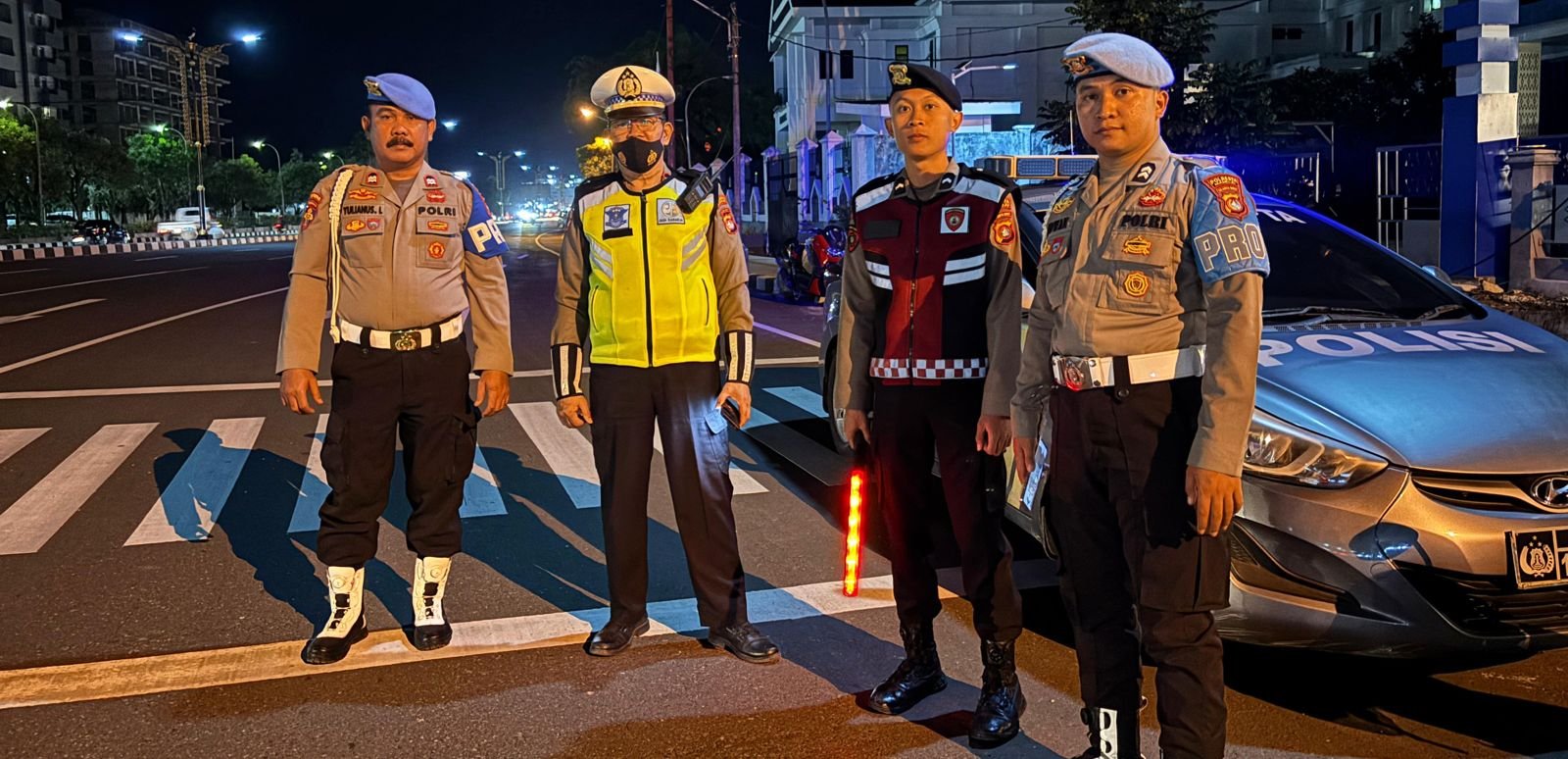 Propam Turun Tangan: Disiplin Anggota Diuji di Tengah Operasi Malam Polresta Mamuju