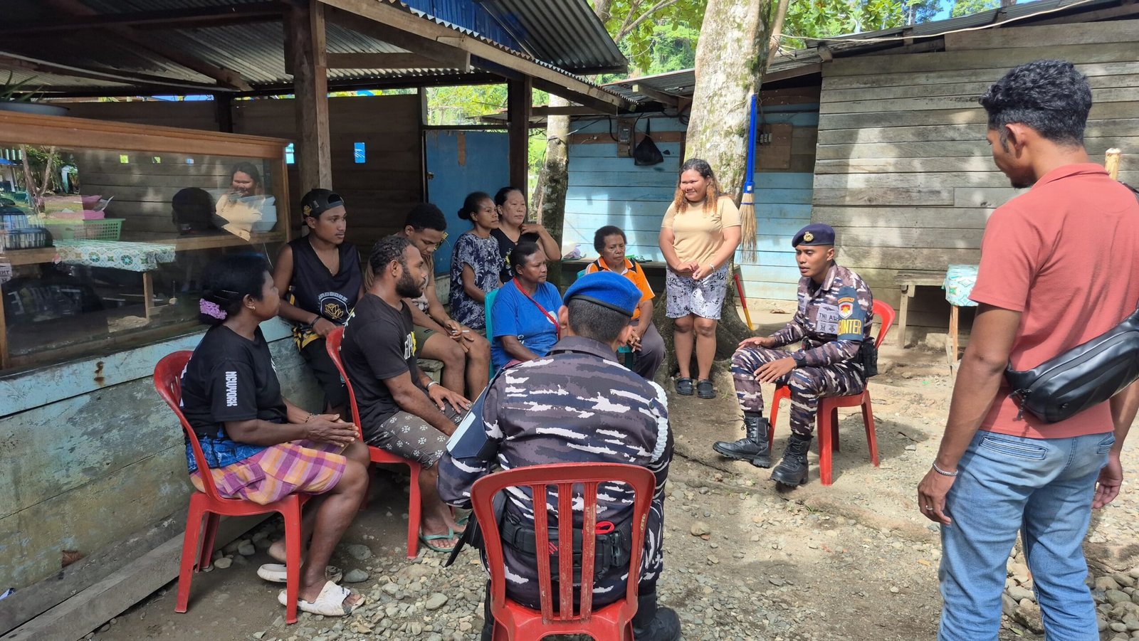 Babinter Lanal Nabire Turun Tangan! Wisatawan Pantai Erari–Nusi Diimbau Waspada, Keselamatan Laut Jadi Sorotan