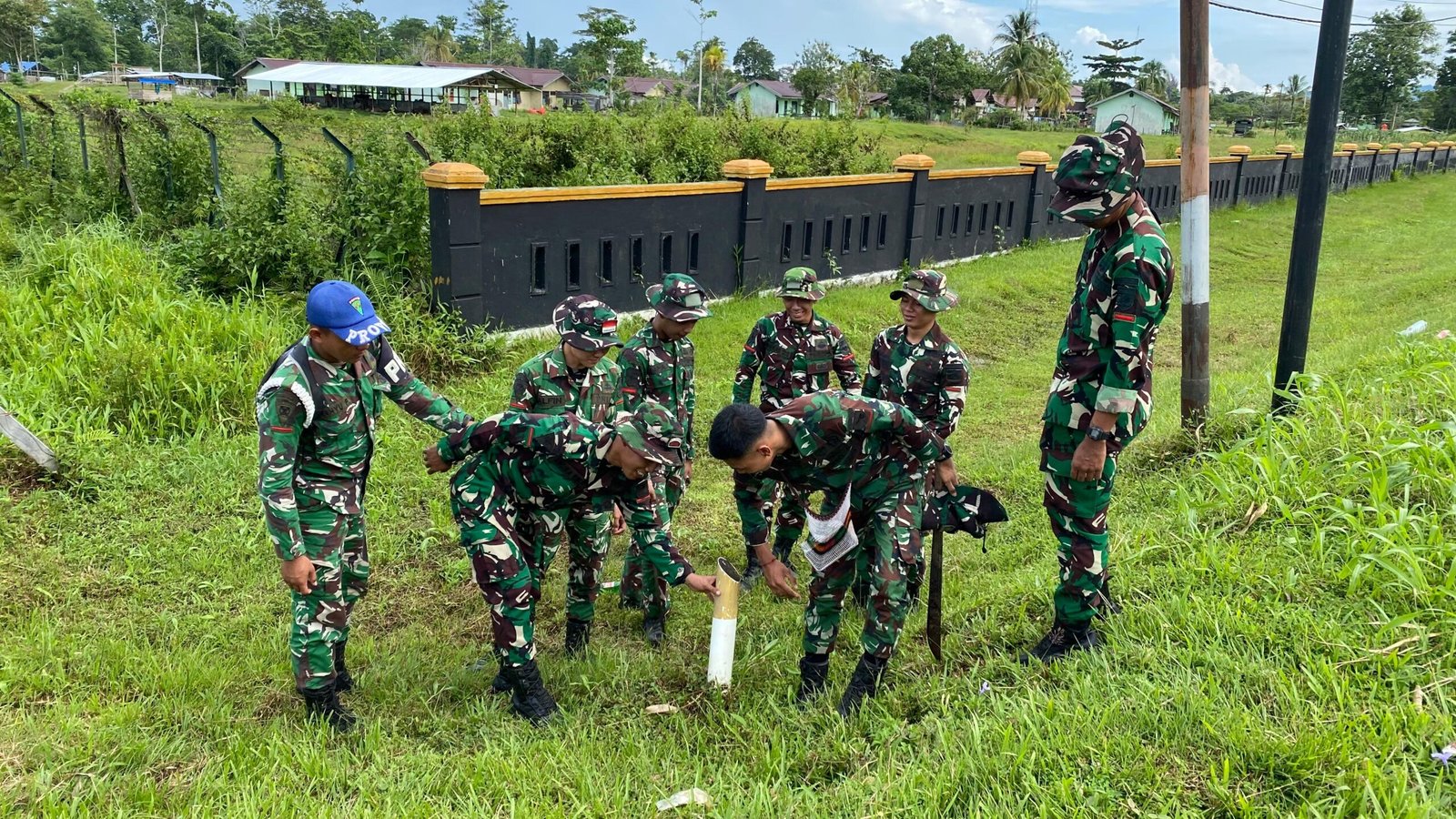 Patroli Patok Batas, Yonif TP 804/DBAY Perkuat Kepastian Aset dan Disiplin Administrasi