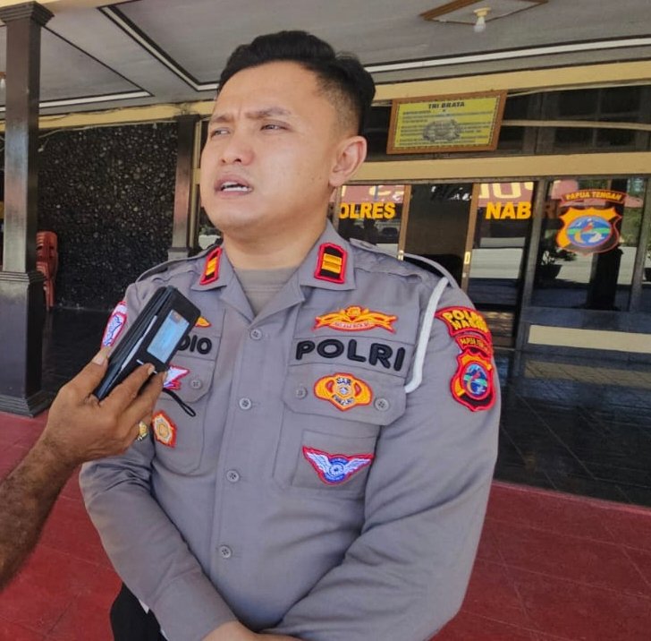 Lampu Merah Diterobos, Helm Diabaikan: Satlantas Nabire Gelar Operasi Keselamatan, Motor Tanpa Plat Diamankan