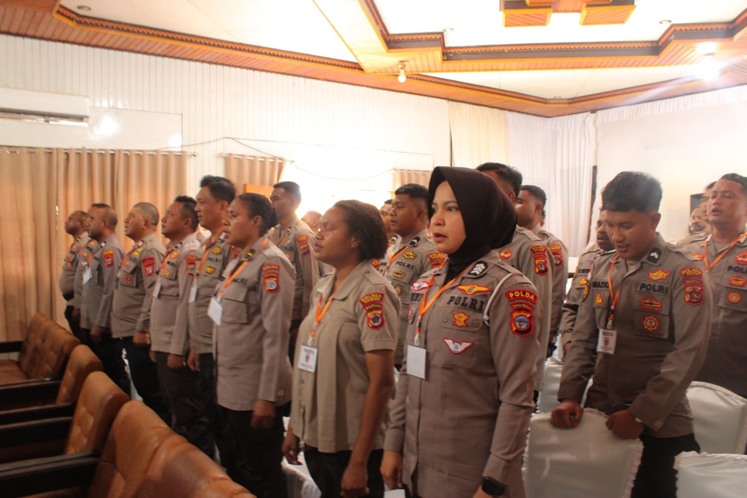 52 Polisi Papua Tengah Dibina Propam, Pelanggaran Disiplin Disorot: “Jangan Lagi Cederai Nama Baik Polri”