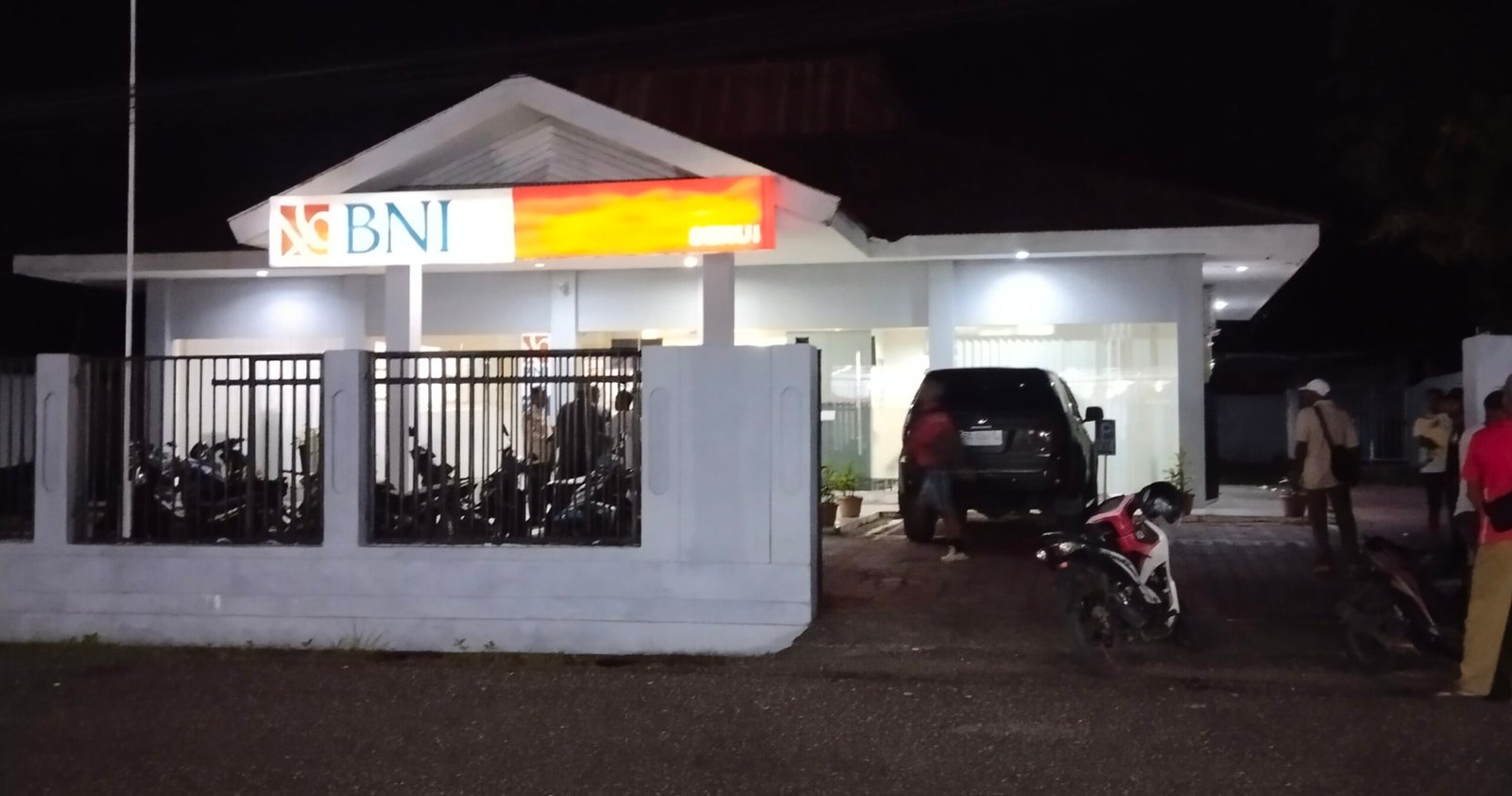 TPB 5 Bulan Tak Terbayar, ASN Dinas Pertanian Yapen Mengamuk di Bank BNI: Siapa yang Bertanggungjawab!!!