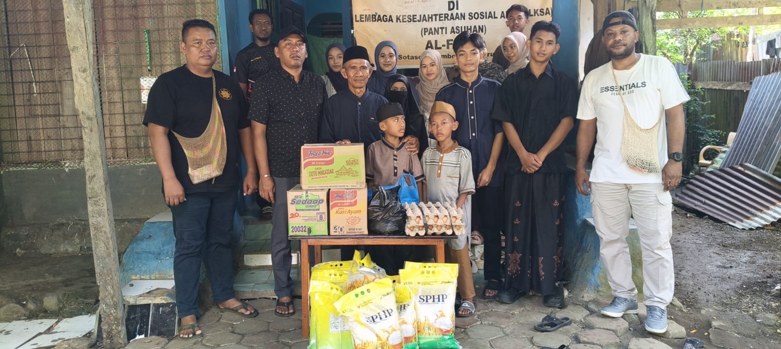 Sat-Intelkam Polres Kepulauan Yapen Tebar Kepedulian di Panti Asuhan Al Fatih: “Polri Hadir untuk Semua”