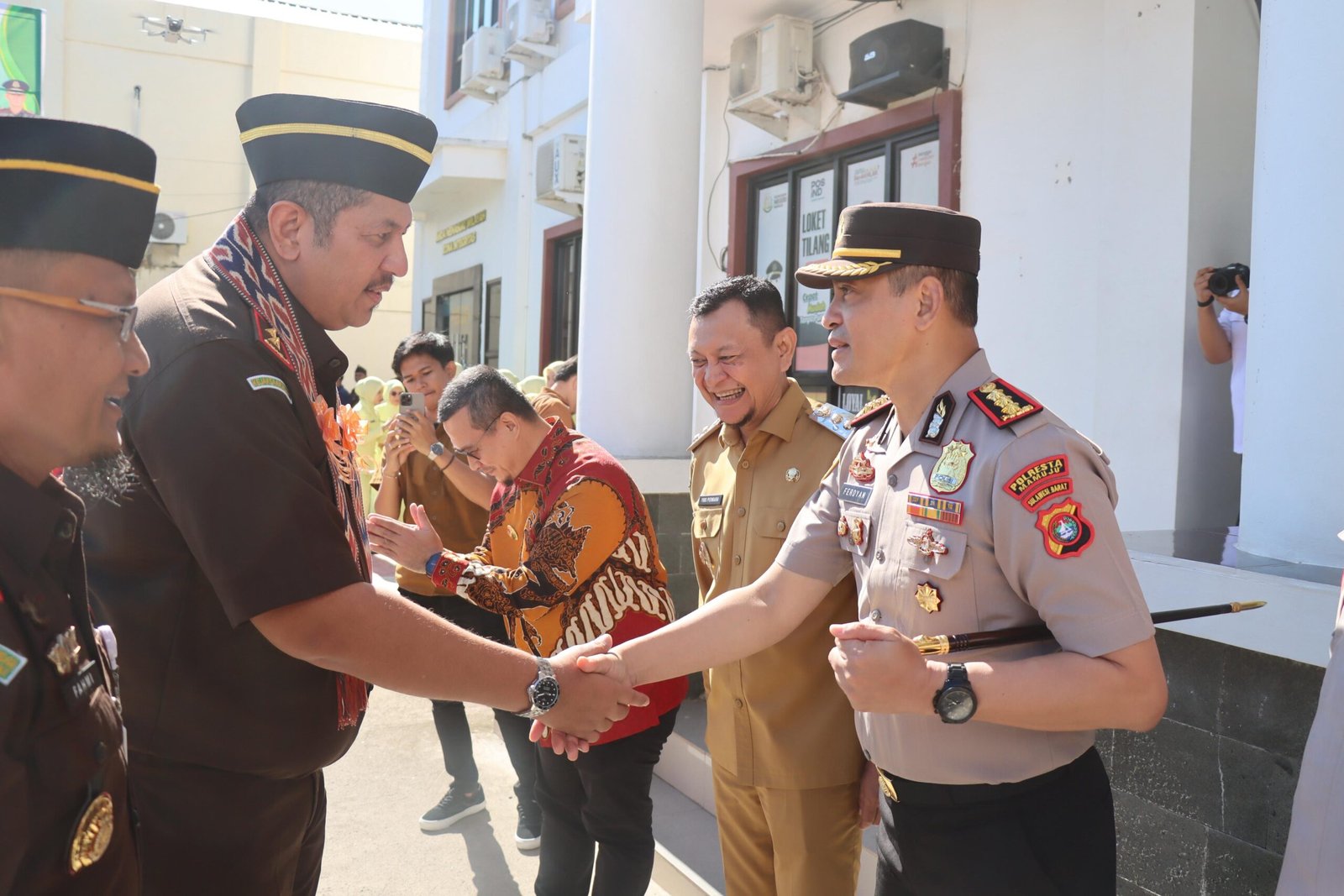 Momen Langka di Mamuju, Kajati Sulbar Disambut Kapolresta dan Forkopimda, Soliditas Aparat Jadi Perhatian