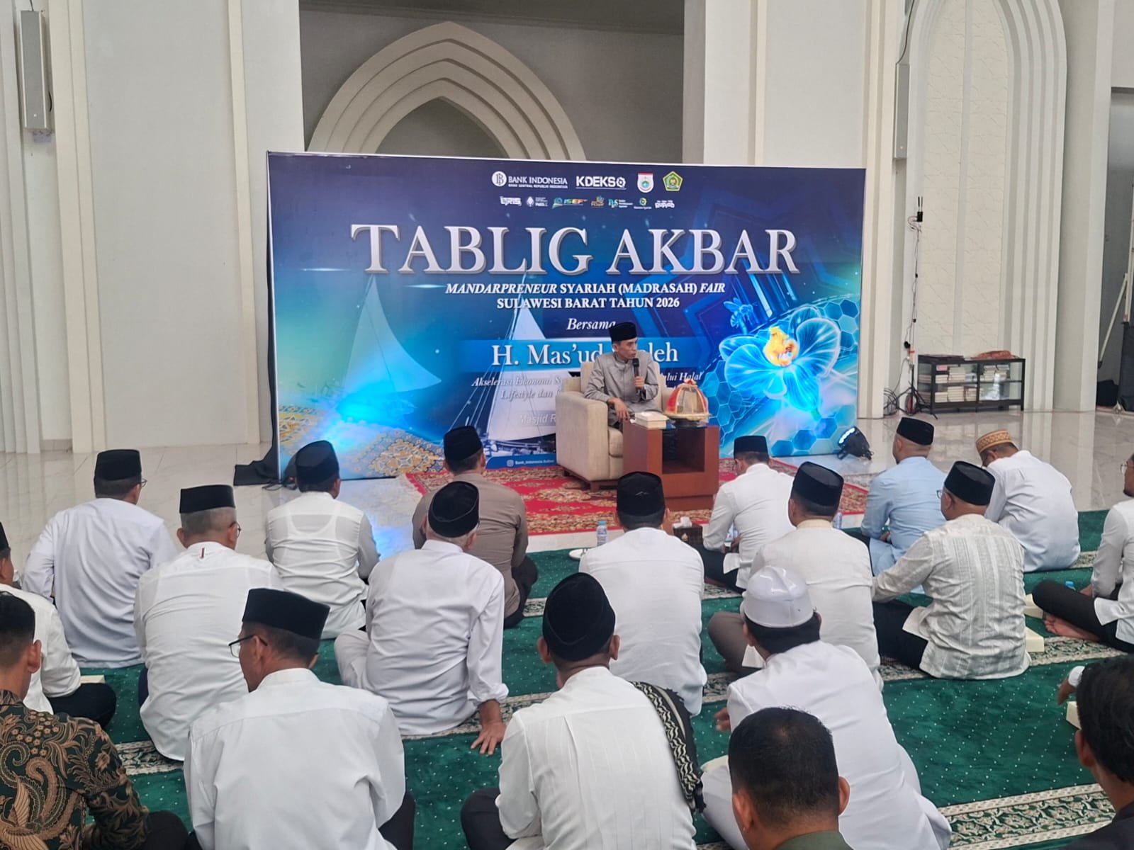 Wakili Kapolda, Kapolresta Mamuju Hadiri Tabligh Akbar Madrasah Fair 2026, Dorong Ekonomi Syariah Jadi Pilar Kesejahteraan Warga Sulbar