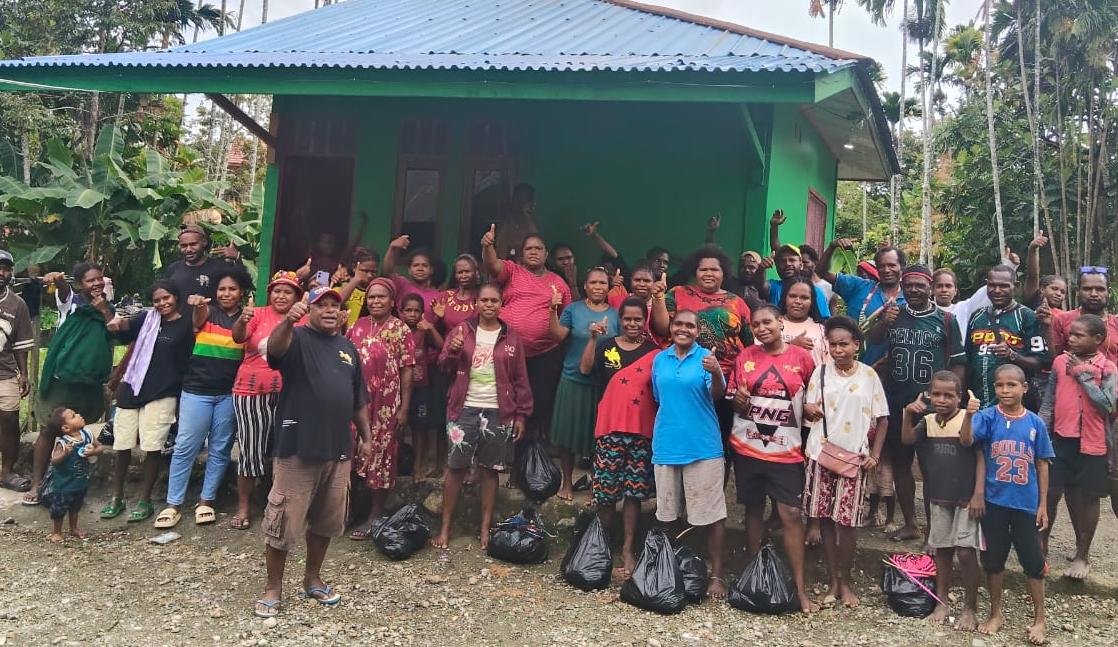 Di Tengah Dinamika Papua, Kepala Suku Besar Moni Serukan Warga Nabire Tolak Provokasi, Perkuat Persatuan, dan Bersatu Kawal Pembangunan Papua Tengah