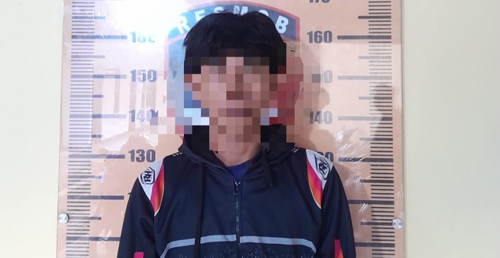 Breaking News! Penikaman Berdarah di Depan King Karaoke Mamuju, Satu Orang Tewas, Anggota TNI Terluka, Polisi Ringkus Terduga Pelaku